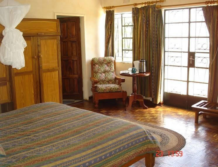 The Stone Guest House ลิฟวิงสโตน ภายนอก รูปภาพ